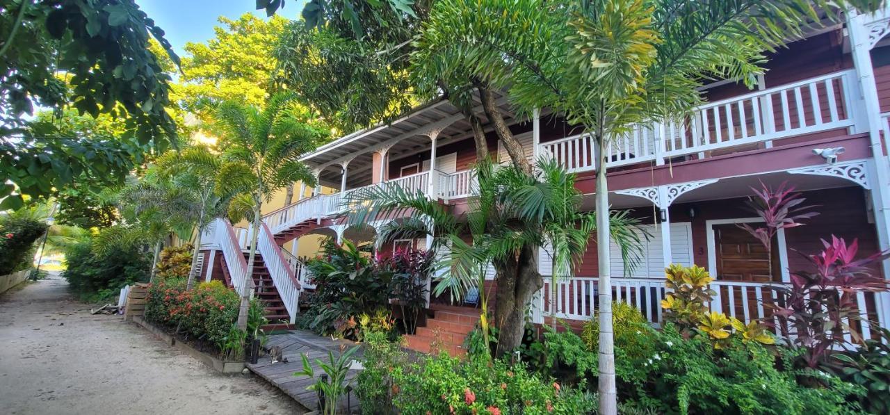 Alux House Hotel Placencia Kültér fotó