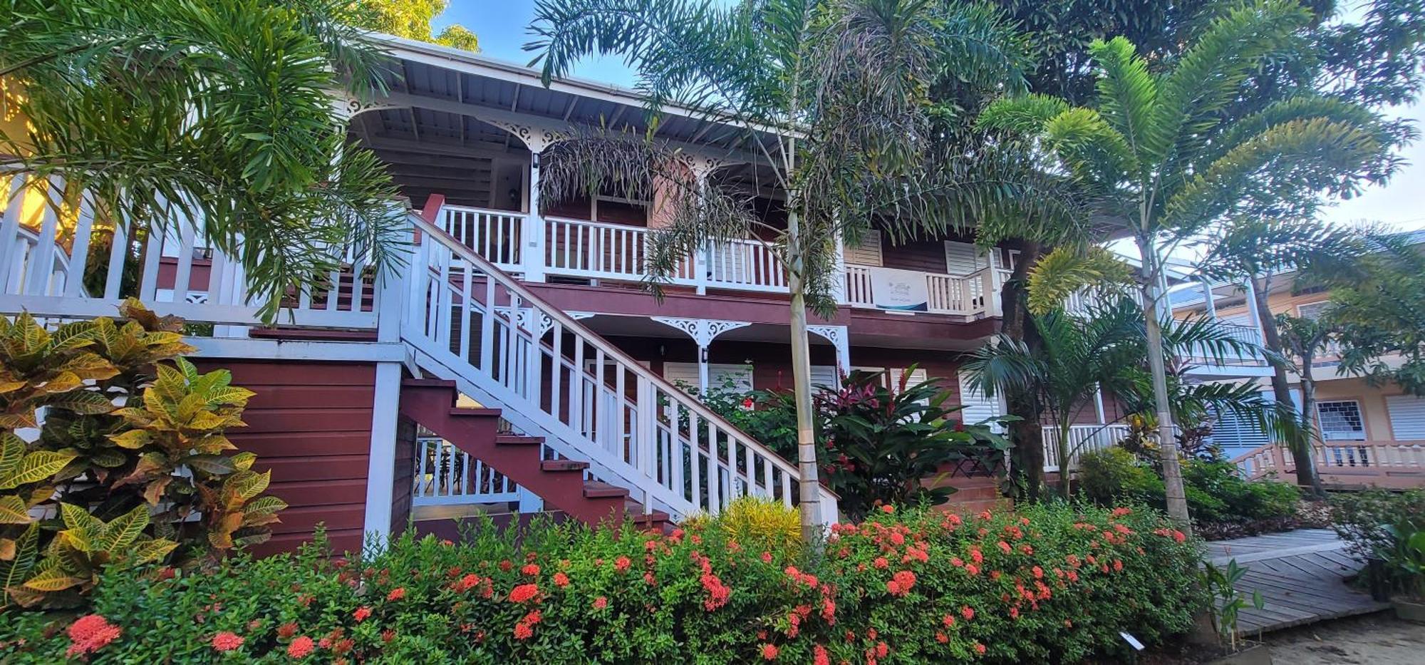 Alux House Hotel Placencia Kültér fotó